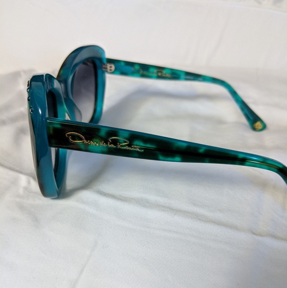 Oscar de la Renta sunglasses - Picture 8 of 14
